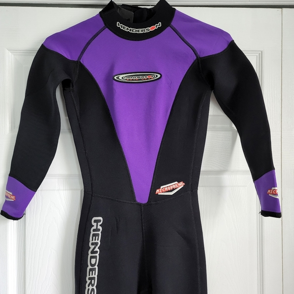 Henderson Aquatics Wetsuit size 4 - Picture 3 of 16